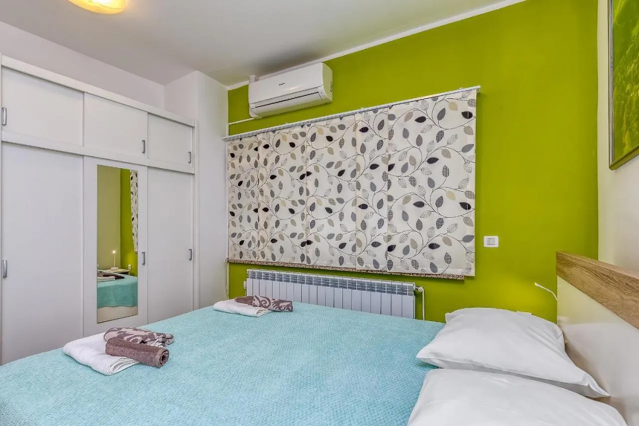 Daire Studio Gordana With Terrace Funtana