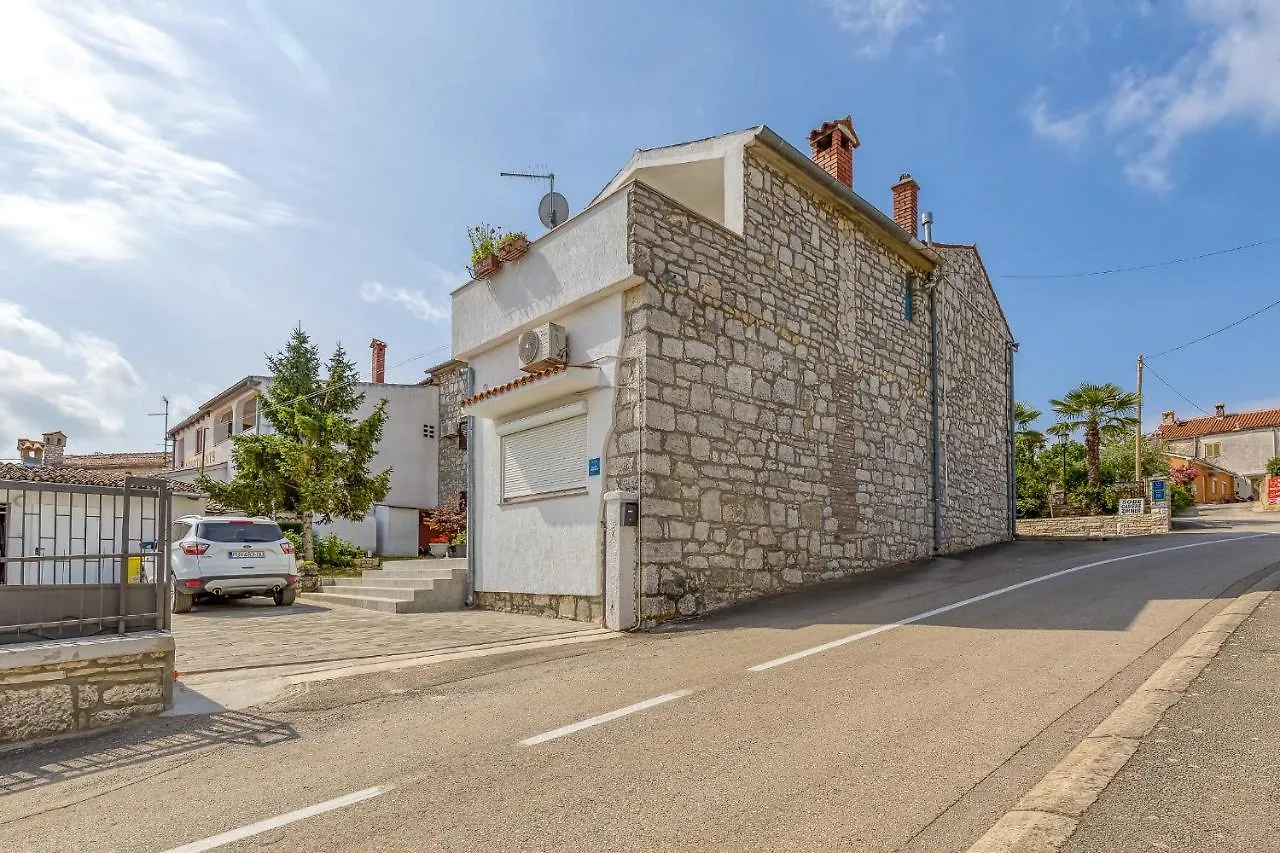 Apartment Studio Gordana With Terrace Funtana Croatia