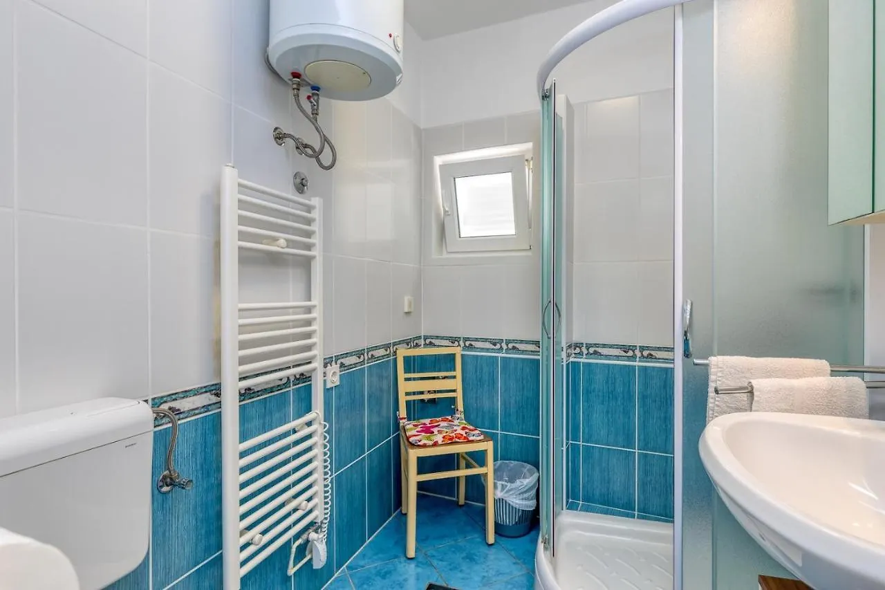 Studio Gordana With Terrace Funtana Apartment